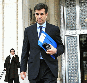 Negocieri eşuate: Croitoru, trimis în banca sa de "majoritatea transparentă" Negocieri eşuate: Croitoru, trimis în banca sa de "majoritatea transparentă"